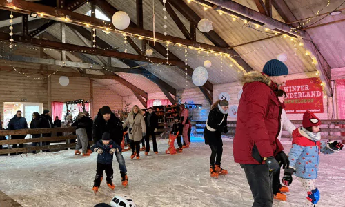 Eisbahn, Krewelshof, Eifel, Lohmar, Familien, Schlittschuhlaufen, Winter, Weihnachten